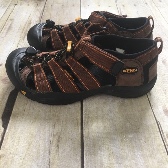 Keen Waterproof Sandals - Picture 2 of 5